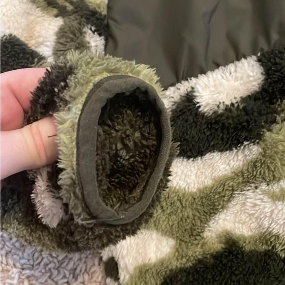 Helly Hansen cameo fleece jacket size 4T - Picture 6 of 6